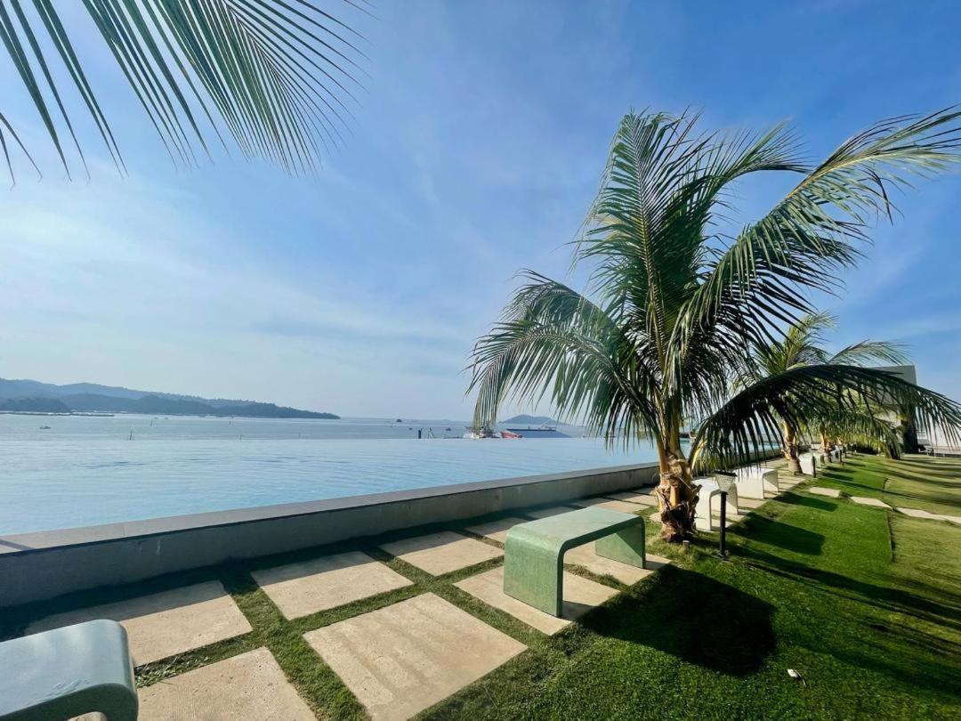 Jesselton Quay Sea & Pool View For 6 Pax Appartement Kota Kinabalu Buitenkant foto